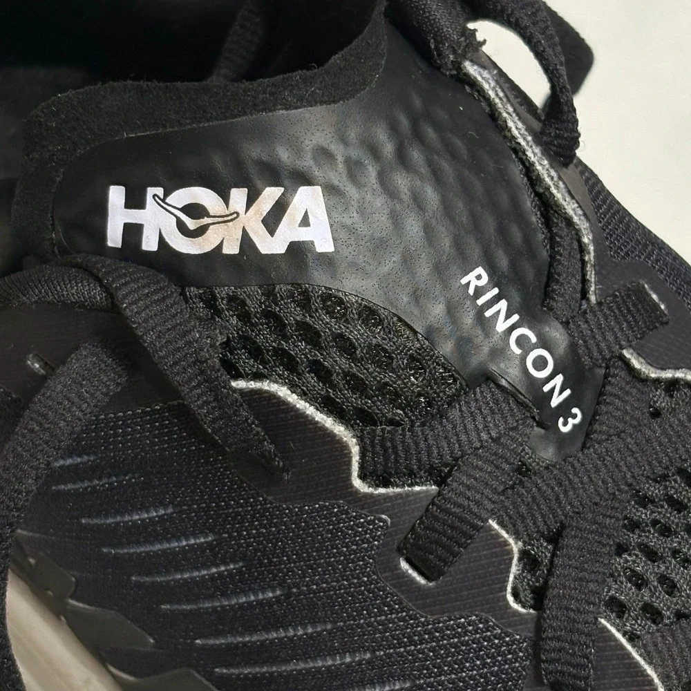 Hoka Rincon 3 Running Shoes Womens 7 Black White Lightweight Sneakers 1119396